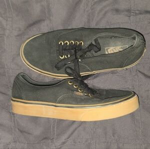 Vans Men's Black and Tan Sneakers
